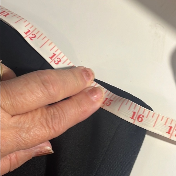 Must HaveAGB Fit & Flare Skirt -Black Midi lined pleated hem Sz 6 - Picture 6 of 9